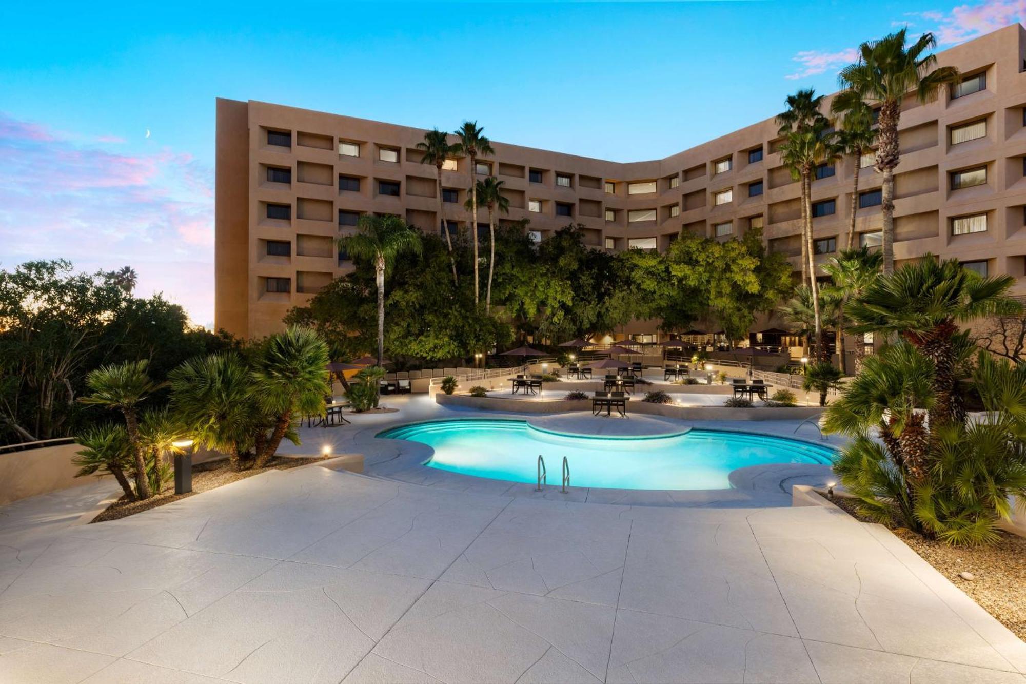 Hilton Tucson East Hotell Exteriör bild
