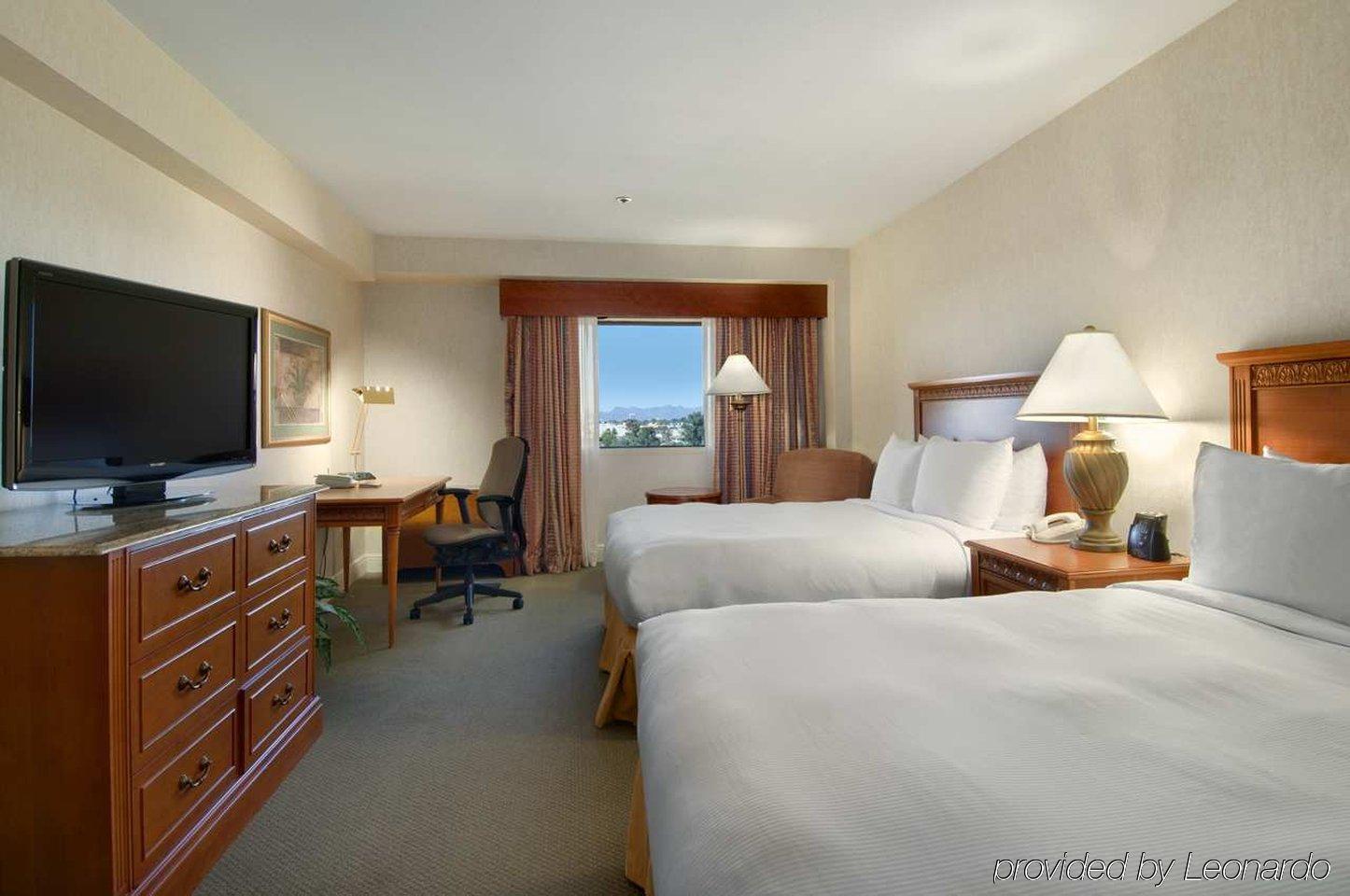 Hilton Tucson East Hotell Exteriör bild